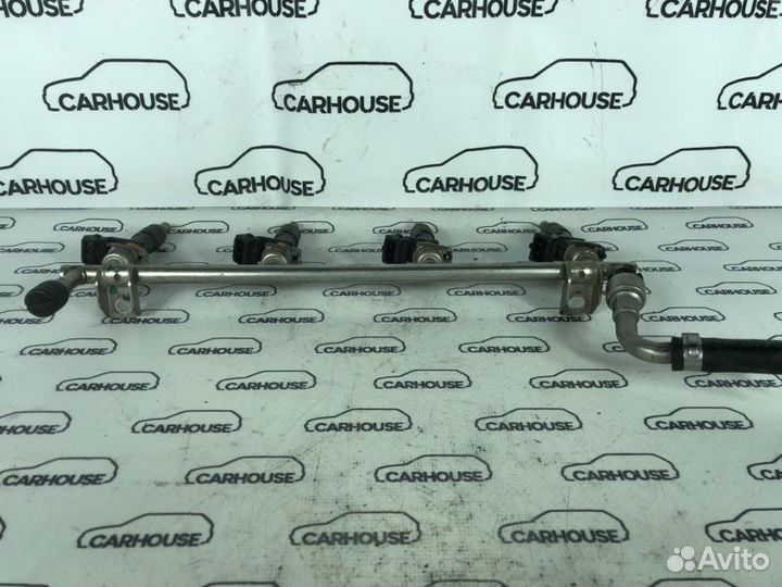 Рампа с форсунками Opel Astra H Z18XER