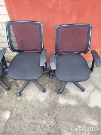 Компьютерное кресло