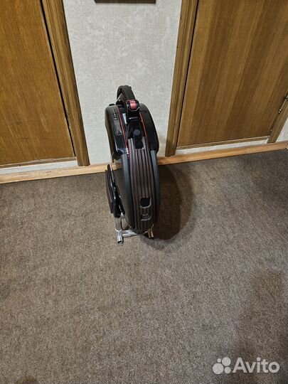 Моноколесо Inmotion v10f (Пробег меньше 100км)