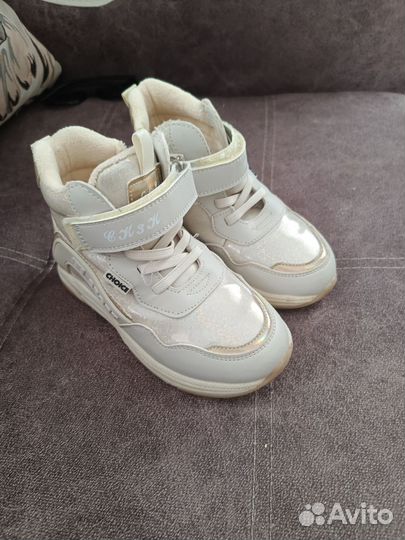 Ботинки демисезонные для девочки 28 размер