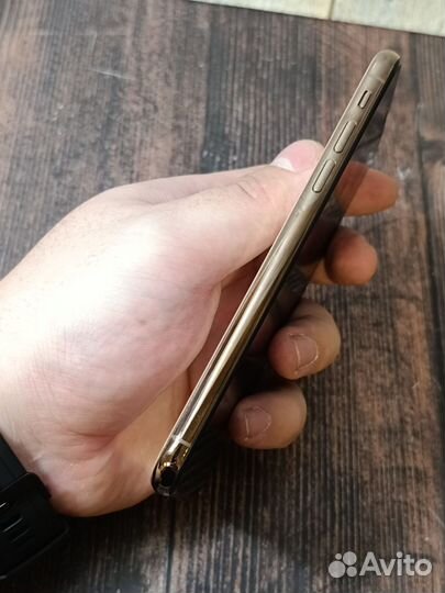 iPhone Xs, 64 ГБ