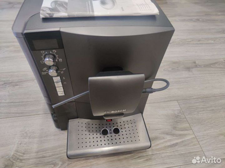 Кофемашина Bosch Tes51523rw