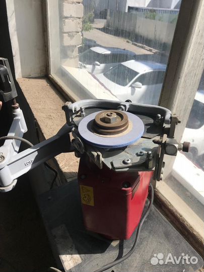 Точильный станок для коньков