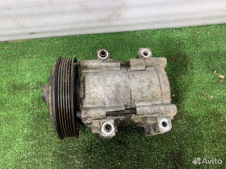 Компрессор кондиционера Ford Focus седан 1.8 eydk