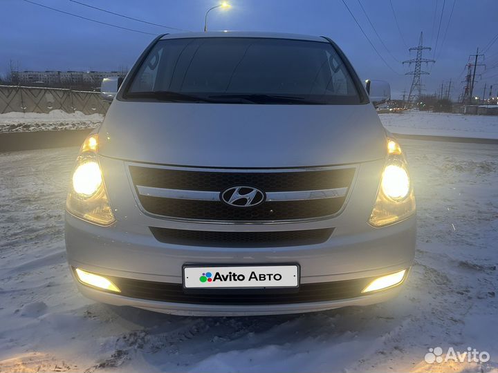 Hyundai Grand Starex 2.5 AT, 2008, 215 000 км