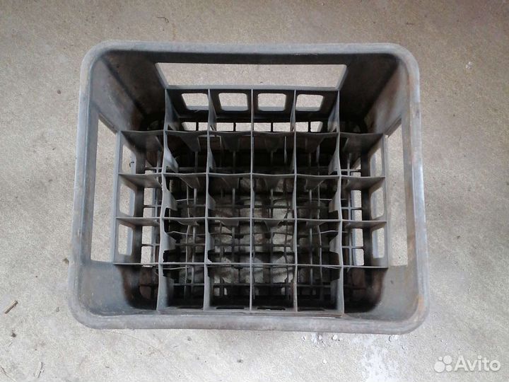 Пластиковый ящик для бутылок 