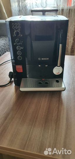 Кофемашина Bosh TES50129RW/08