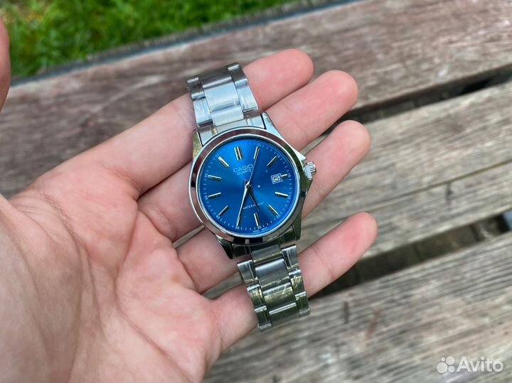 Часы наручные Casio classic стильные