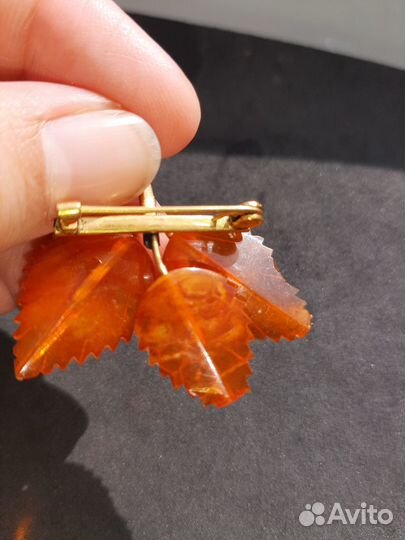 Брошь винтаж янтарные листики СССР