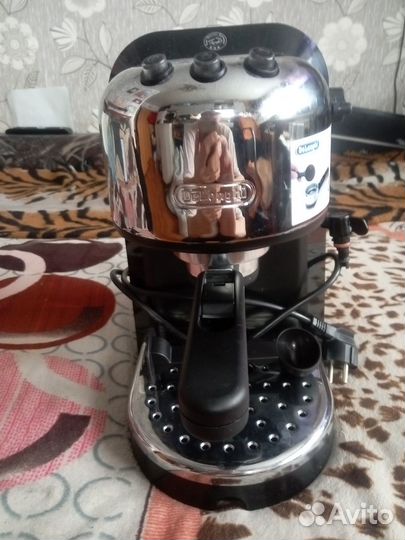 Кофемашина рожковая Delonghi EC 270
