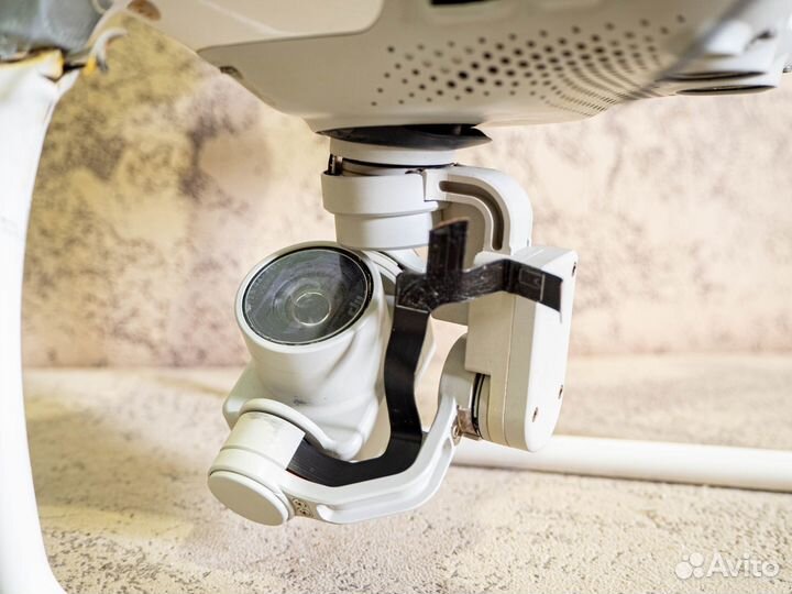 DJI Phantom 4 тушка на запчасти