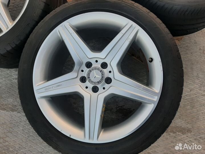 Диски Mercedes W221 AMG R19 разноширокие с резиной
