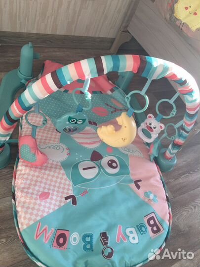 Развивающий коврик с пианино