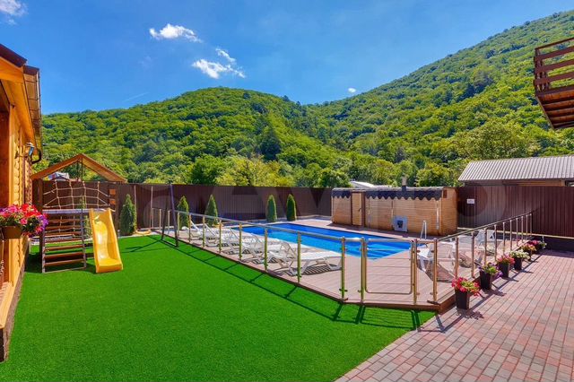 Дом 110 м² на участке 8 сот.