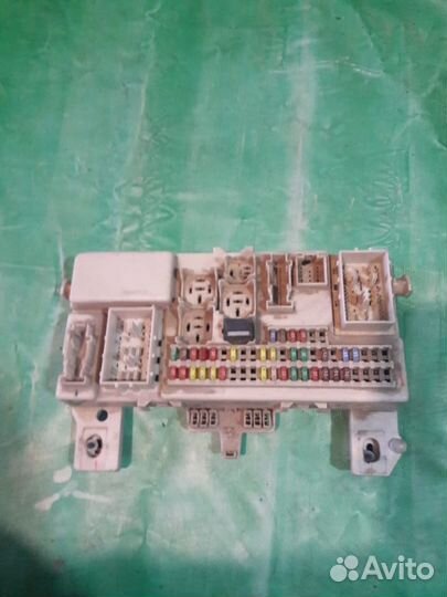 Блок предохранителей Mazda 3 Bk 2003-2009, 2л