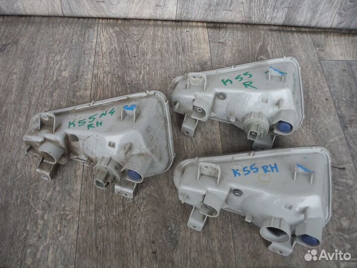 Поворотник правый Toyota Camry 55 2018