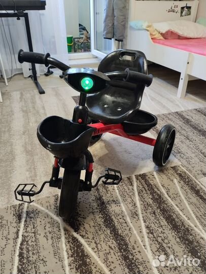 Детский трехколесный велосипед