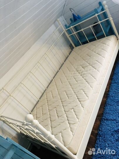 Кровать с матрасом IKEA
