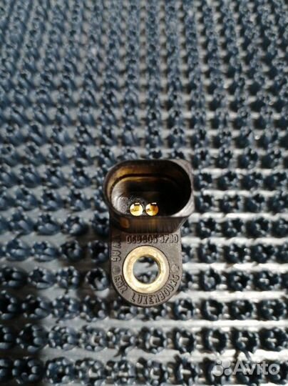 Датчик температуры воздуха Volkswagen Passat