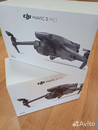 Квадрокоптер Mavic 3 Pro RC EU