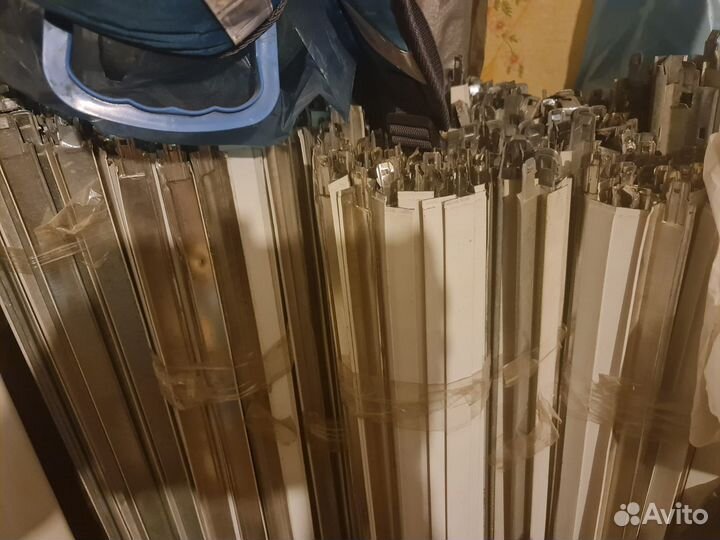 Потолок Армстронг белый