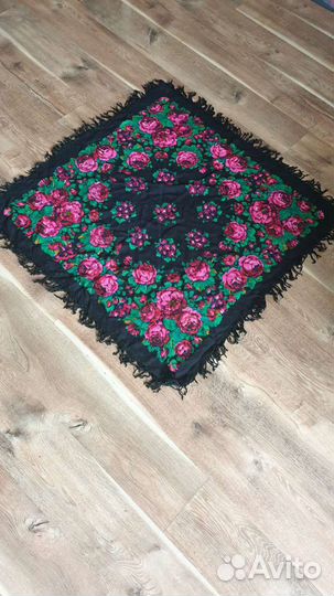 Платок ретро