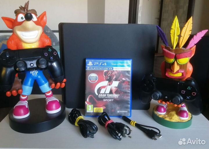 Sony PS4, Slim, 500+ игр, 2 геймпада