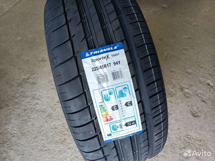 Triangle Sports TH201 225/45 R17 и 245/40 R17