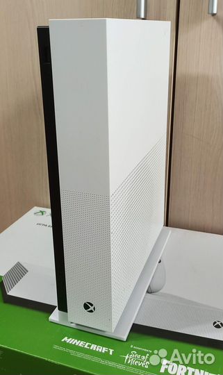 Xbox ONE s 1Tb all digital