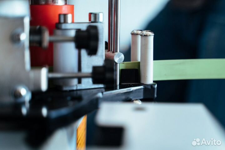 Кромкооблицовочный станок DM-100