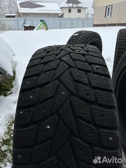 Dunlop SP Winter Ice 02 255/45 R18