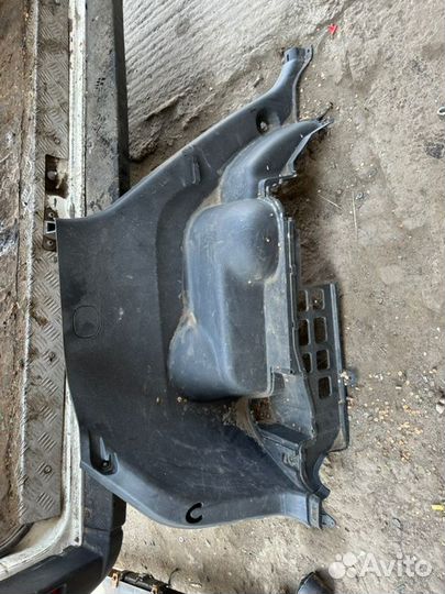 Обшивка багажника левая Ssang Yong Actyon New 2