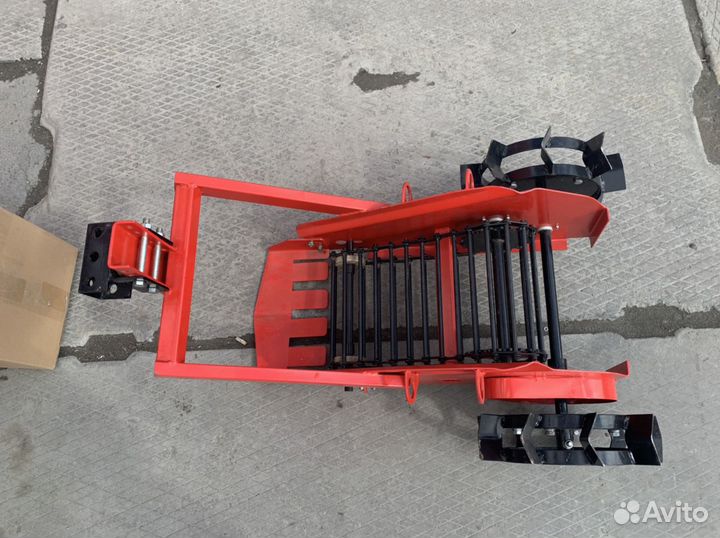Картофелекопалка для мотоблока транспортерная