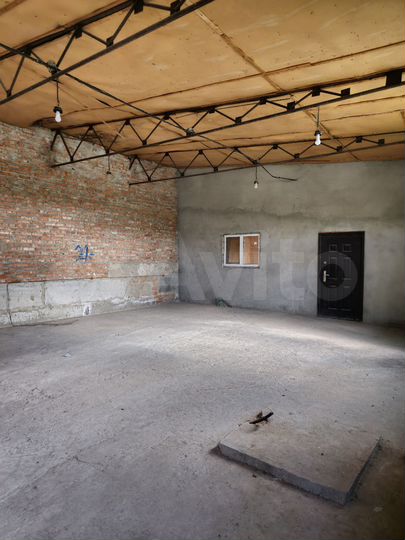 Склад, 2000 м²