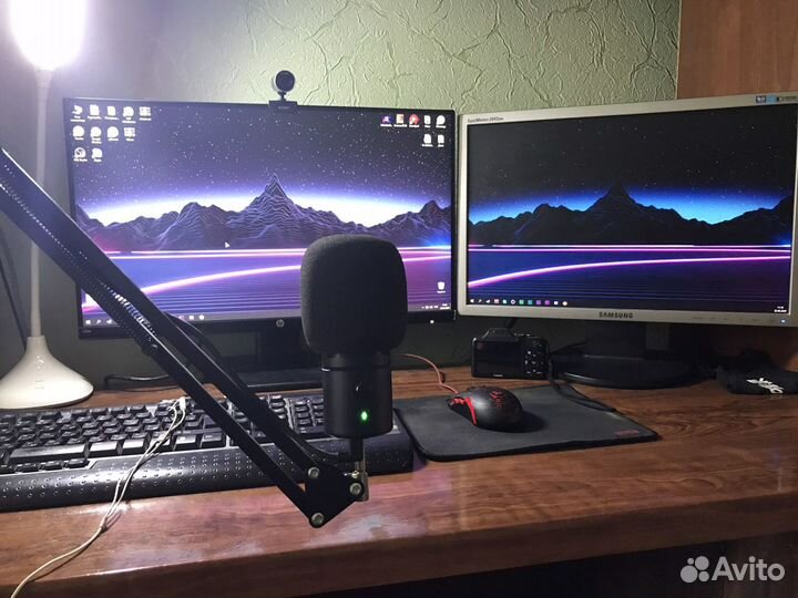 Микрофон Razer Seiren X