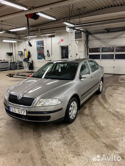 Шкода октавия а5 1.6 бензин МКПП по запчастям