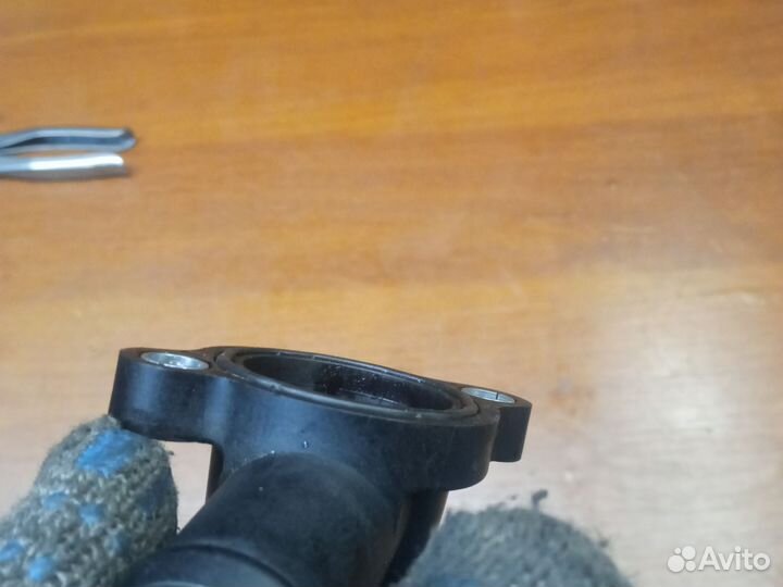 Фланец антифриза 04l121131aa