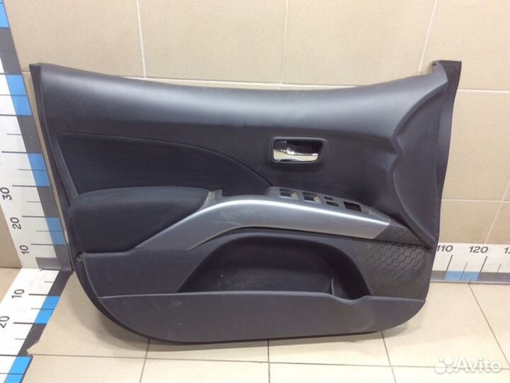 Обшивка передняя левая передняя левая Mitsubishi