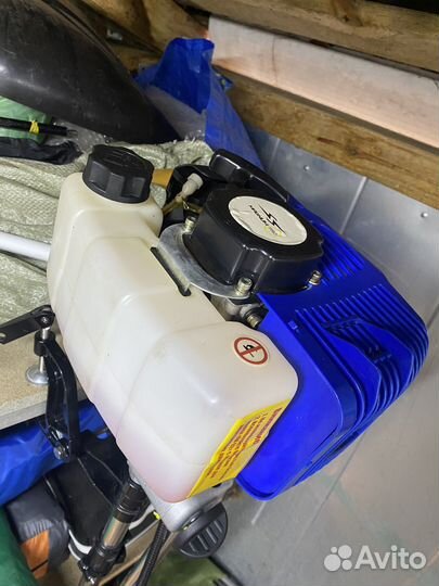 Надувная лодка с мотором