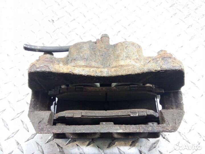 Суппорт передний левый Honda Pilot 2