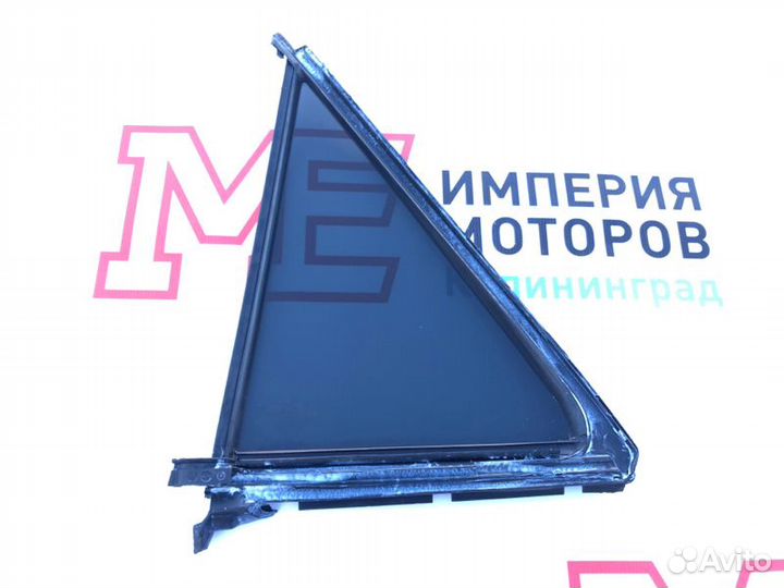 Форточка двери задняя правая Mercedes M-Class W164