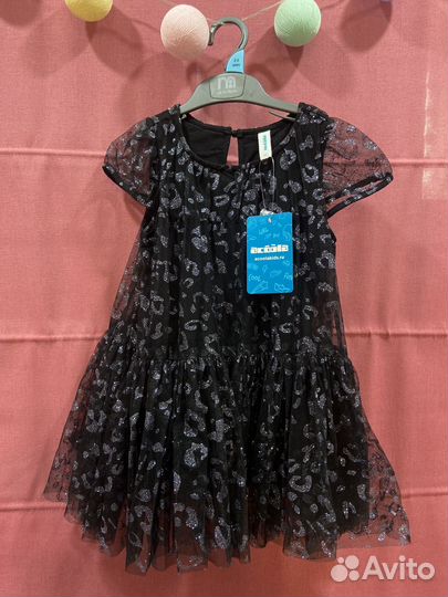 Платье праздничное новое