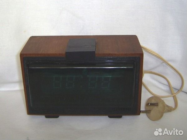 Часы Электроника 4