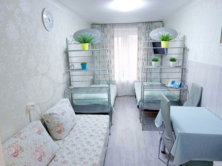 Комната 13 м² в 6-к., 1/5 эт.