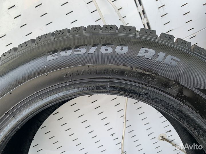 Pirelli Formula Ice 205/60 R16 96