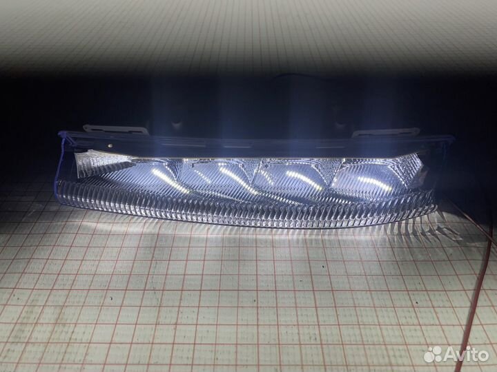 Фара дневного света левая для Mercedes Benz W204