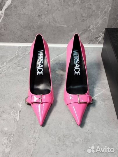 Туфли Versace лаковая кожа розовые