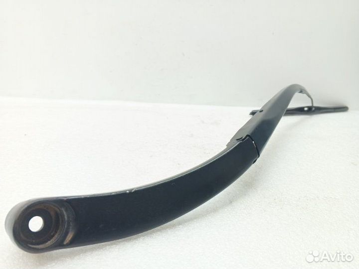 Поводок стеклоочистителя правый Kia Sportage 4 QL
