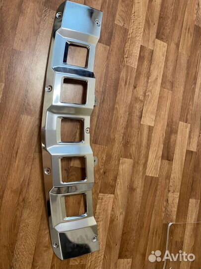 Накладка переднего бампера Mercedes 164