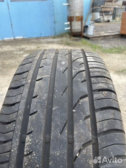 Continental ContiPremiumContact 2 215/60 R16